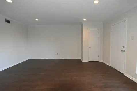 7714 Renwick Drive C36 Houston TX 77081