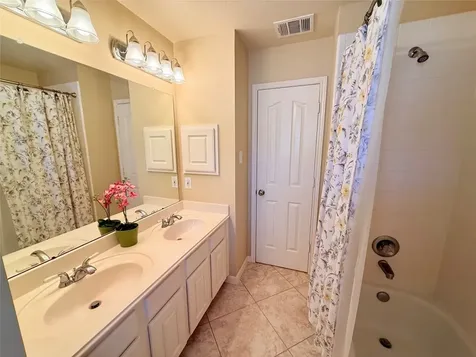 8406 Green Valley Drive Sugar Land TX 77479
