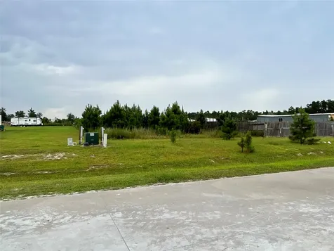 1353 Road 5263 Cleveland TX 77327