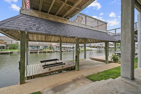 1058 Redfish Street Bayou Vista TX 77563