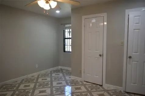 5922 Lavender Street Houston TX 77026