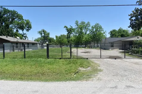 5922 Lavender Street Houston TX 77026
