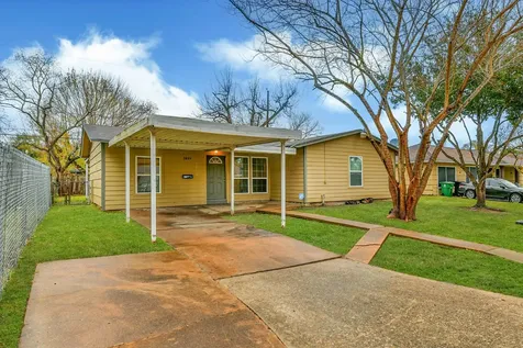 5855 Beldart Street Houston TX 77033