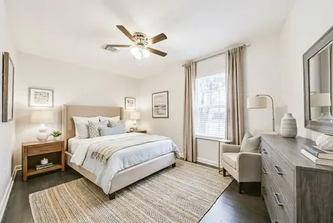 5855 Beldart Street Houston TX 77033