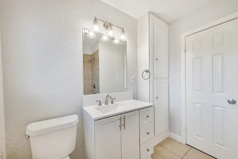 5855 Beldart Street Houston TX 77033
