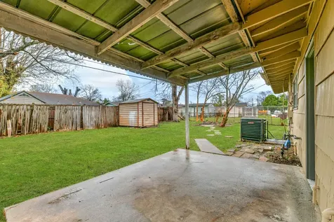 5855 Beldart Street Houston TX 77033