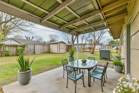 5855 Beldart Street Houston TX 77033