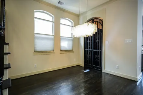 4243 Dickson Street Houston TX 77007