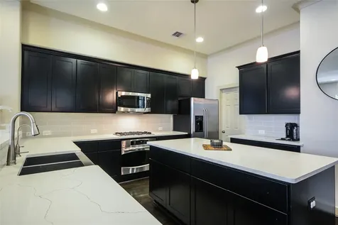 4243 Dickson Street Houston TX 77007