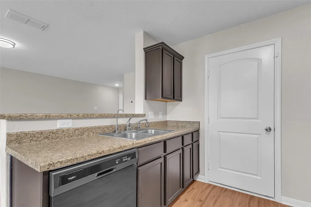 6211 Baywood Crest San Antonio TX 78222