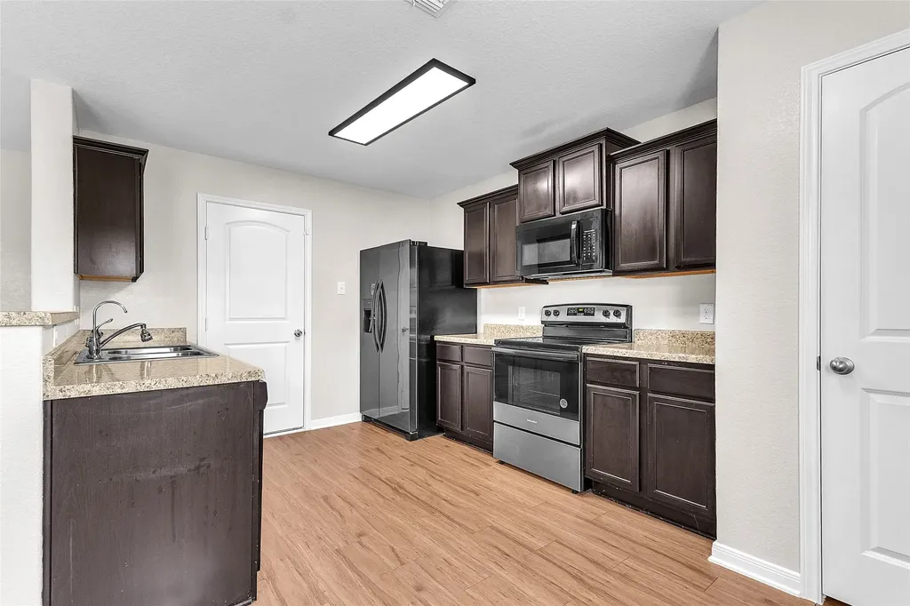 6211 Baywood Crest San Antonio TX 78222