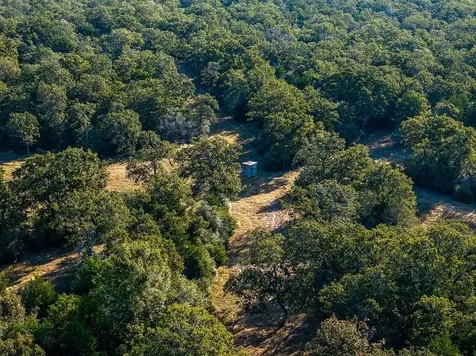 1883 County Road 273 Weimar TX 78962