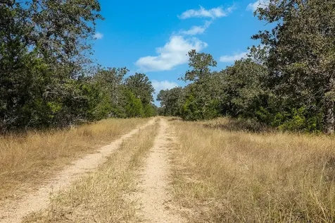 1883 County Road 273 Weimar TX 78962