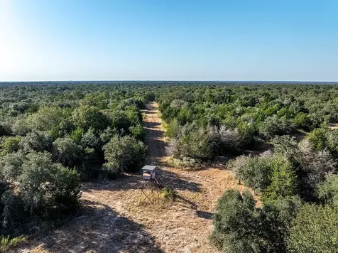 1883 County Road 273 Weimar TX 78962