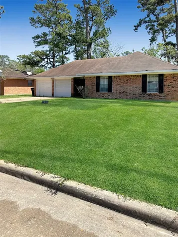 10526 Envoy Street Houston TX 77016
