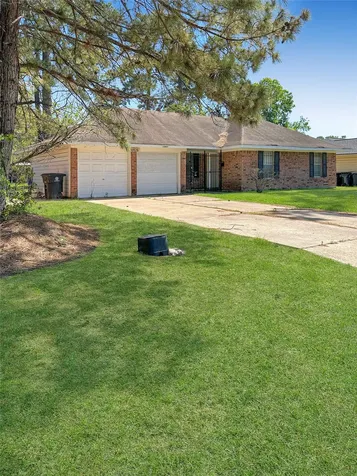 10526 Envoy Street Houston TX 77016