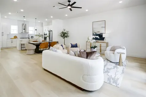 1214 W 24th Street D Houston TX 77008