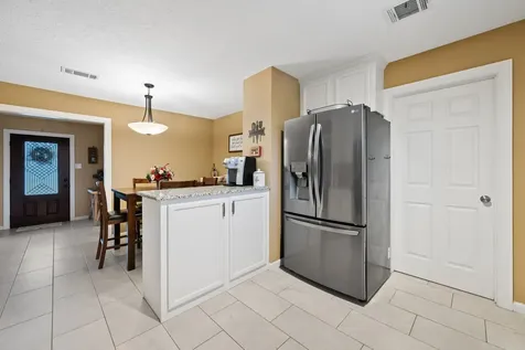 203 N Bayou Bend Drive Baytown TX 77521