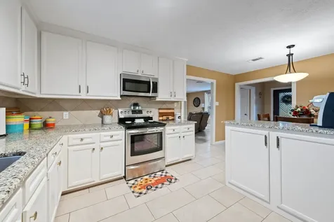 203 N Bayou Bend Drive Baytown TX 77521