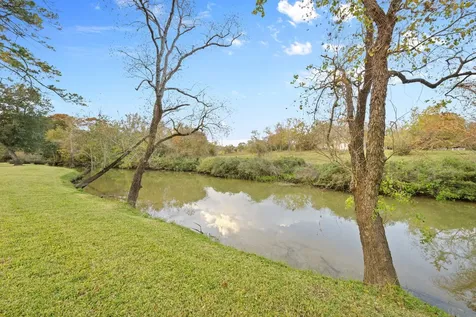 203 N Bayou Bend Drive Baytown TX 77521
