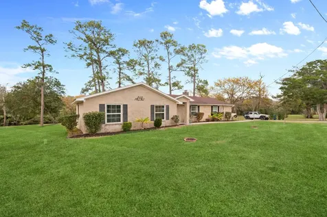 203 N Bayou Bend Drive Baytown TX 77521