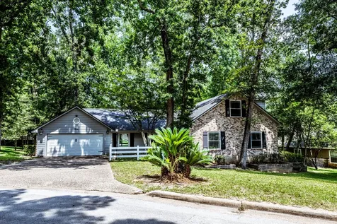 1006 Amesbury Court Huntsville TX 77340