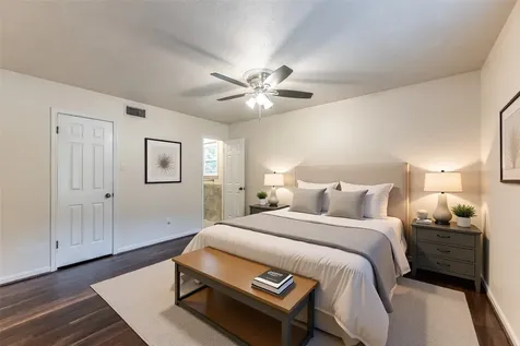 1006 Amesbury Court Huntsville TX 77340