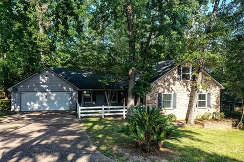 1006 Amesbury Court Huntsville TX 77340