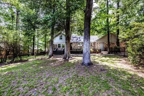 1006 Amesbury Court Huntsville TX 77340