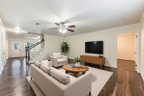 1006 Amesbury Court Huntsville TX 77340