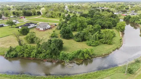 1127 Saddle Horn Bend Angleton TX 77515