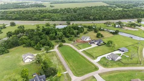 1127 Saddle Horn Bend Angleton TX 77515
