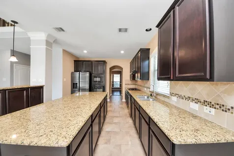 9427 Sapphire Bay Lane Rosharon TX 77583