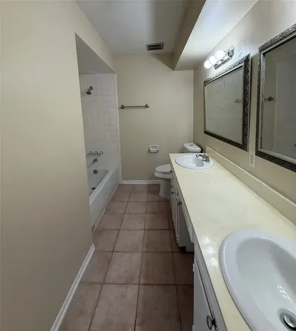 17149 Beaver Springs Drive 13 Houston TX 77090
