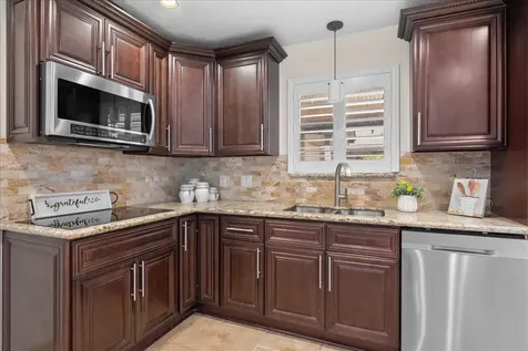 3725 Autumn Lane Baytown TX 77521