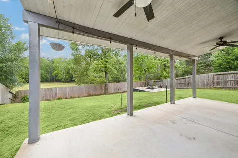1972 Elkington Circle Conroe TX 77304