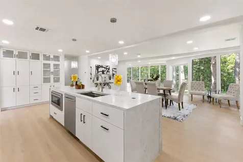 107 Beaver Tail Point Houston TX 77024