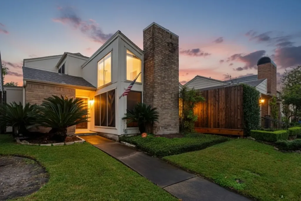 1911 Trixie Lane Houston TX 77042