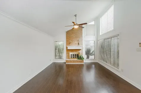 1911 Trixie Lane Houston TX 77042