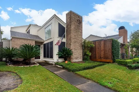 1911 Trixie Lane Houston TX 77042