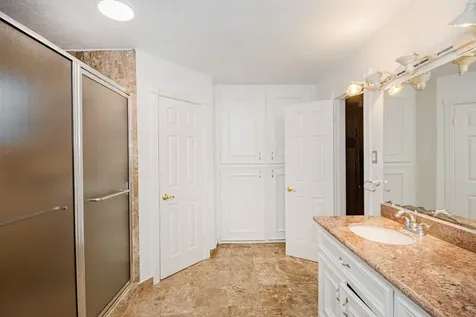 1911 Trixie Lane Houston TX 77042