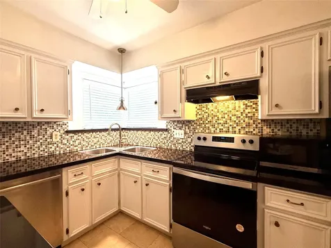 13222 Pebblewalk Circle N Houston TX 77041