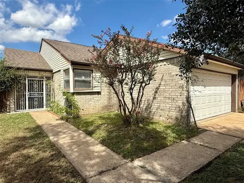 13222 Pebblewalk Circle N Houston TX 77041