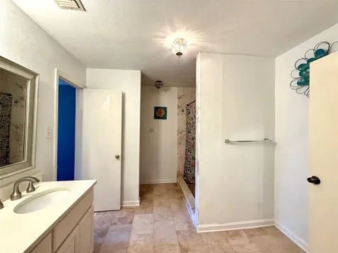 13222 Pebblewalk Circle N Houston TX 77041