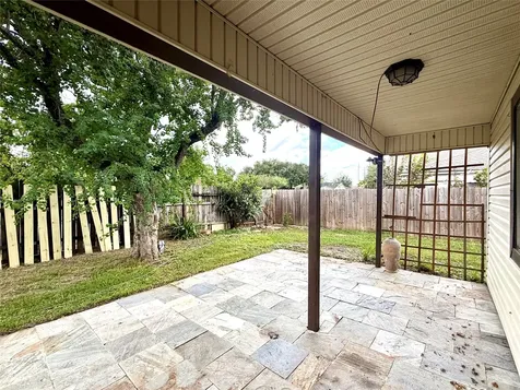 13222 Pebblewalk Circle N Houston TX 77041