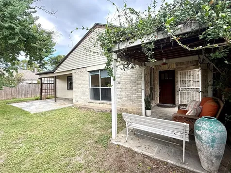 13222 Pebblewalk Circle N Houston TX 77041