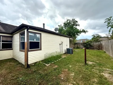 13222 Pebblewalk Circle N Houston TX 77041