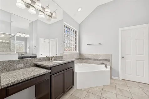 3854 Fleetwood Falls Lane Spring TX 77386