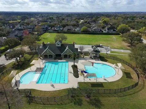 6097 Well Brook Lane League City TX 77573