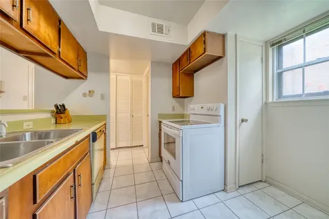 4152 Belle Park Drive 4152 Houston TX 77072
